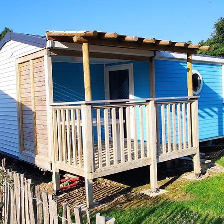 Camping Insolite Le Haut Village Saint-Michel-Chef-Chef Exterior photo