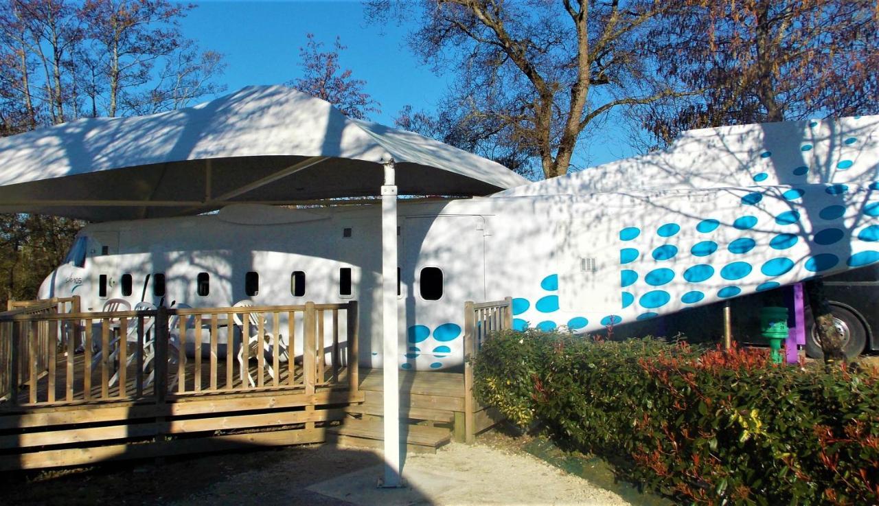 Camping Insolite Le Haut Village Saint-Michel-Chef-Chef Exterior photo