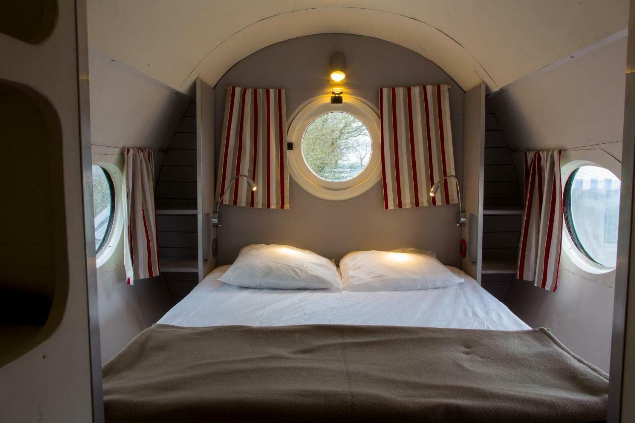 Camping Insolite Le Haut Village Saint-Michel-Chef-Chef Exterior photo