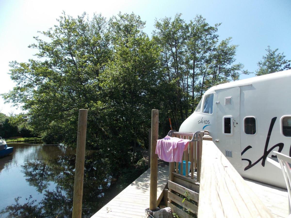 Camping Insolite Le Haut Village Saint-Michel-Chef-Chef Exterior photo